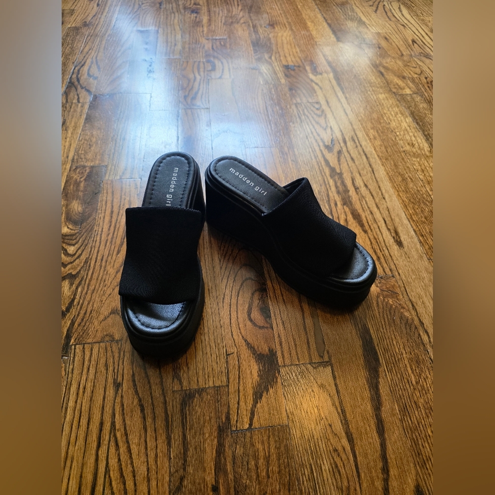 Madden Girl Black Women's Platform Sandals